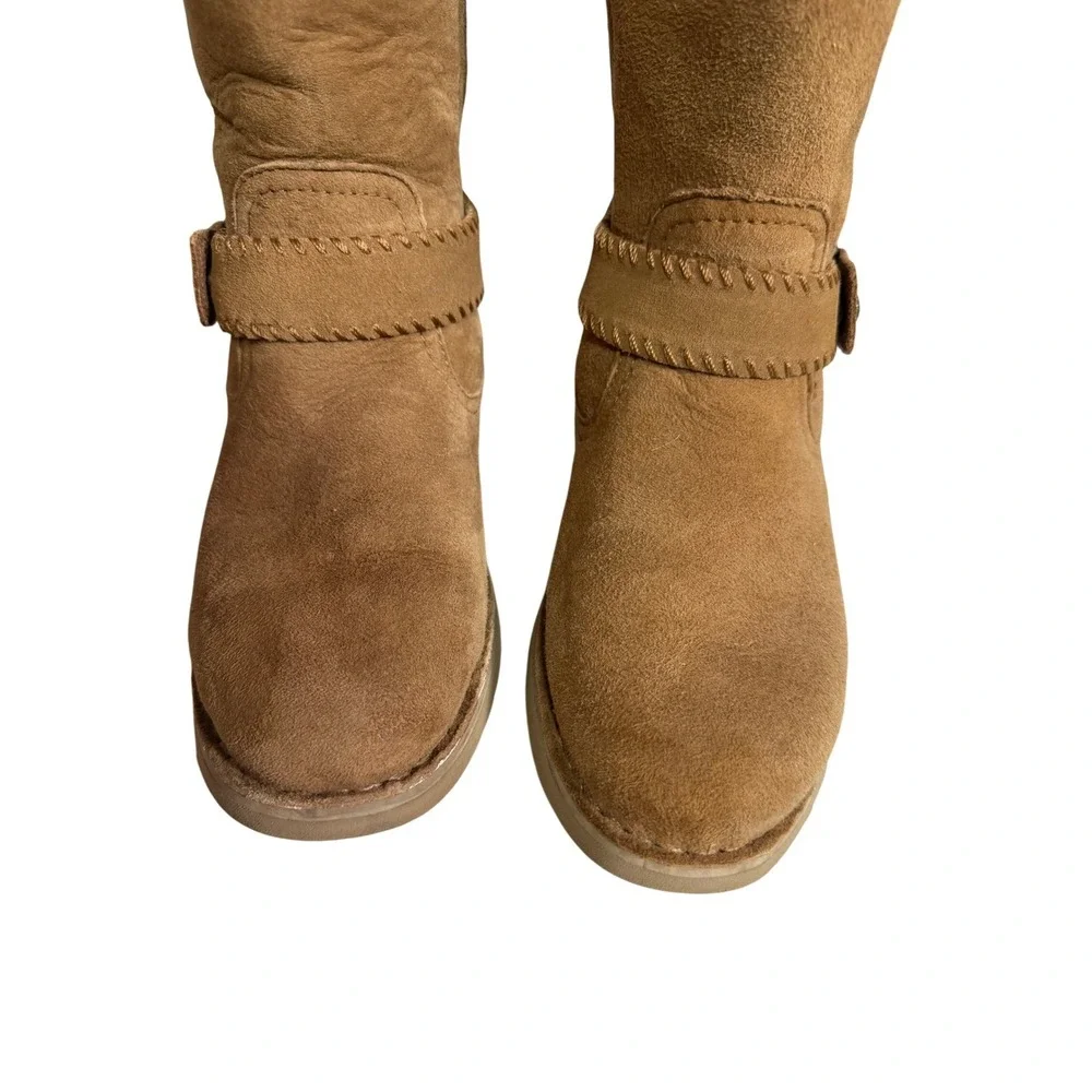 UGG classic braiden